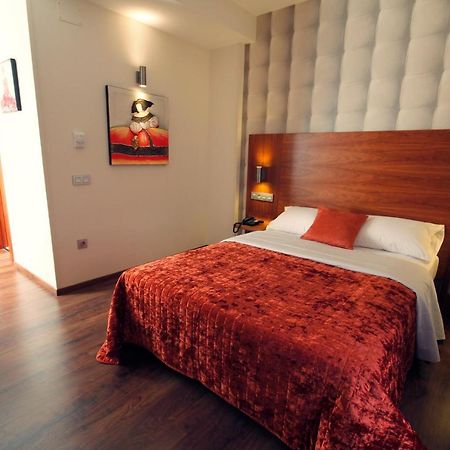 Hotel Boutique Villa Erina By Bossh Hotels - Adults Recommended Манилва Екстериор снимка