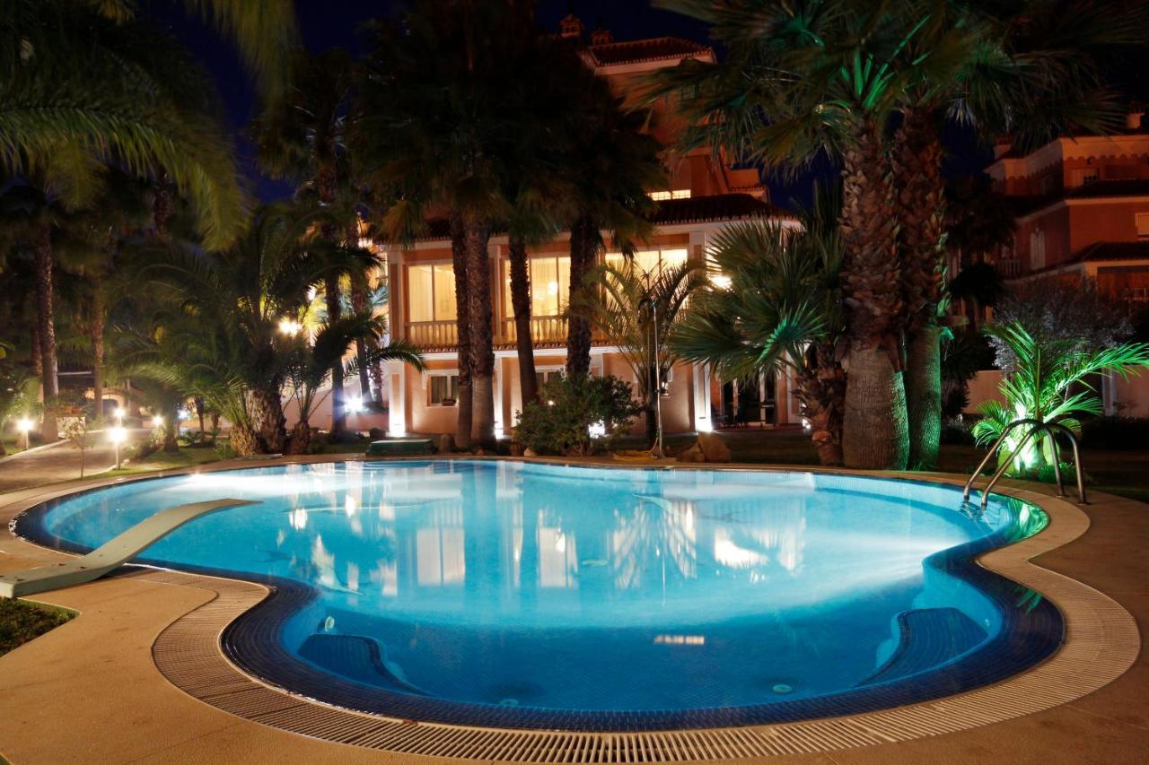 Hotel Boutique Villa Erina By Bossh Hotels - Adults Recommended Манилва Екстериор снимка