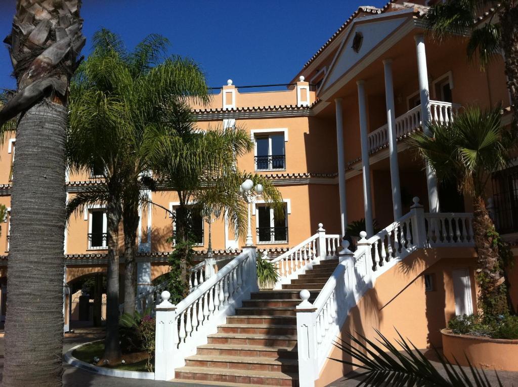 Hotel Boutique Villa Erina By Bossh Hotels - Adults Recommended Манилва Екстериор снимка