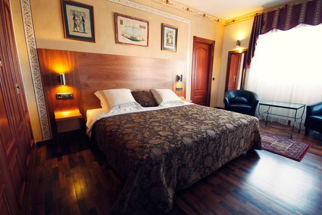 Hotel Boutique Villa Erina By Bossh Hotels - Adults Recommended Манилва Екстериор снимка