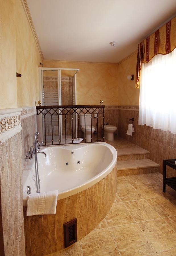 Hotel Boutique Villa Erina By Bossh Hotels - Adults Recommended Манилва Екстериор снимка